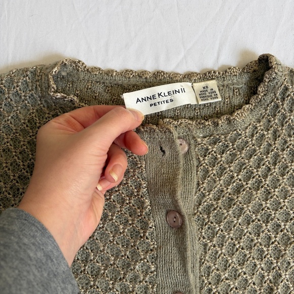 Vintage Anne Klein II Petites Smock Knit Scallop Edge Cardigan Sweater - Picture 5 of 5